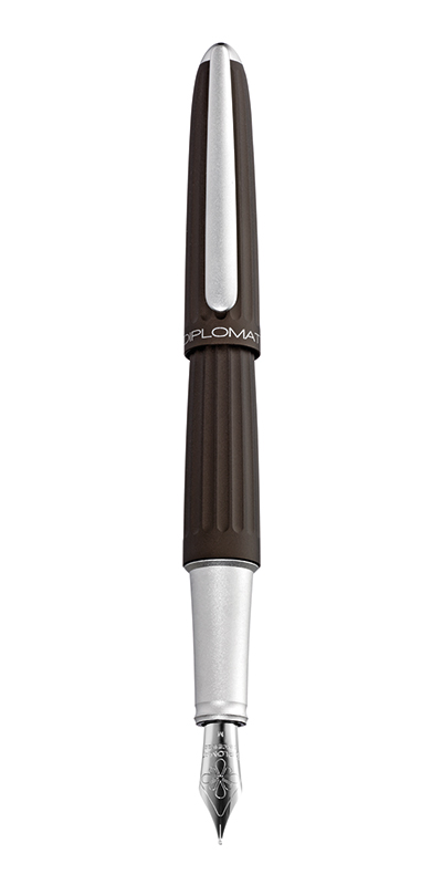 Diplomat Aero Brown - stilou cu penita M, aurita 14kt.