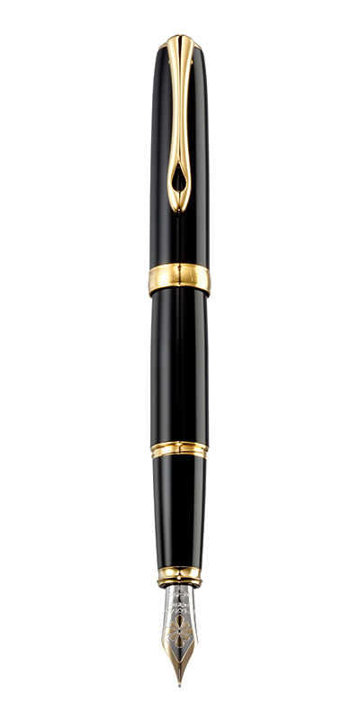 Diplomat Excellence A2 - Black Lacquer Gold - stilou cu penita M, aurita 14kt.