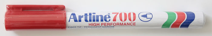 Marker permanent rosu, corp metalic, varf rotund 0.7mm - Artline 700