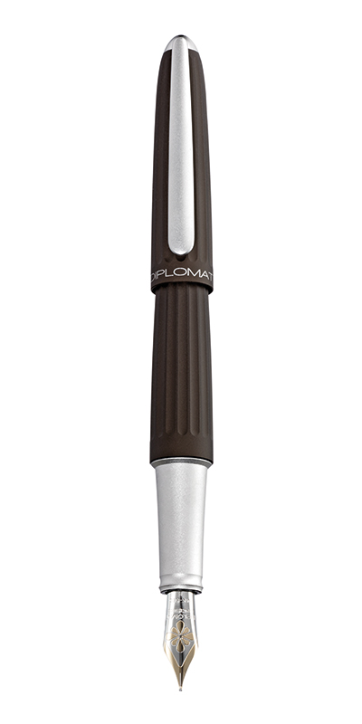 Stilou cu penita M aurita 14kt, Diplomat Aero Brown